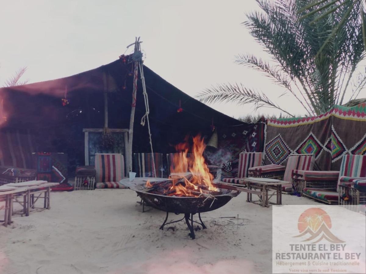 Tente Et Restaurant Elbey Douz Bagian luar foto