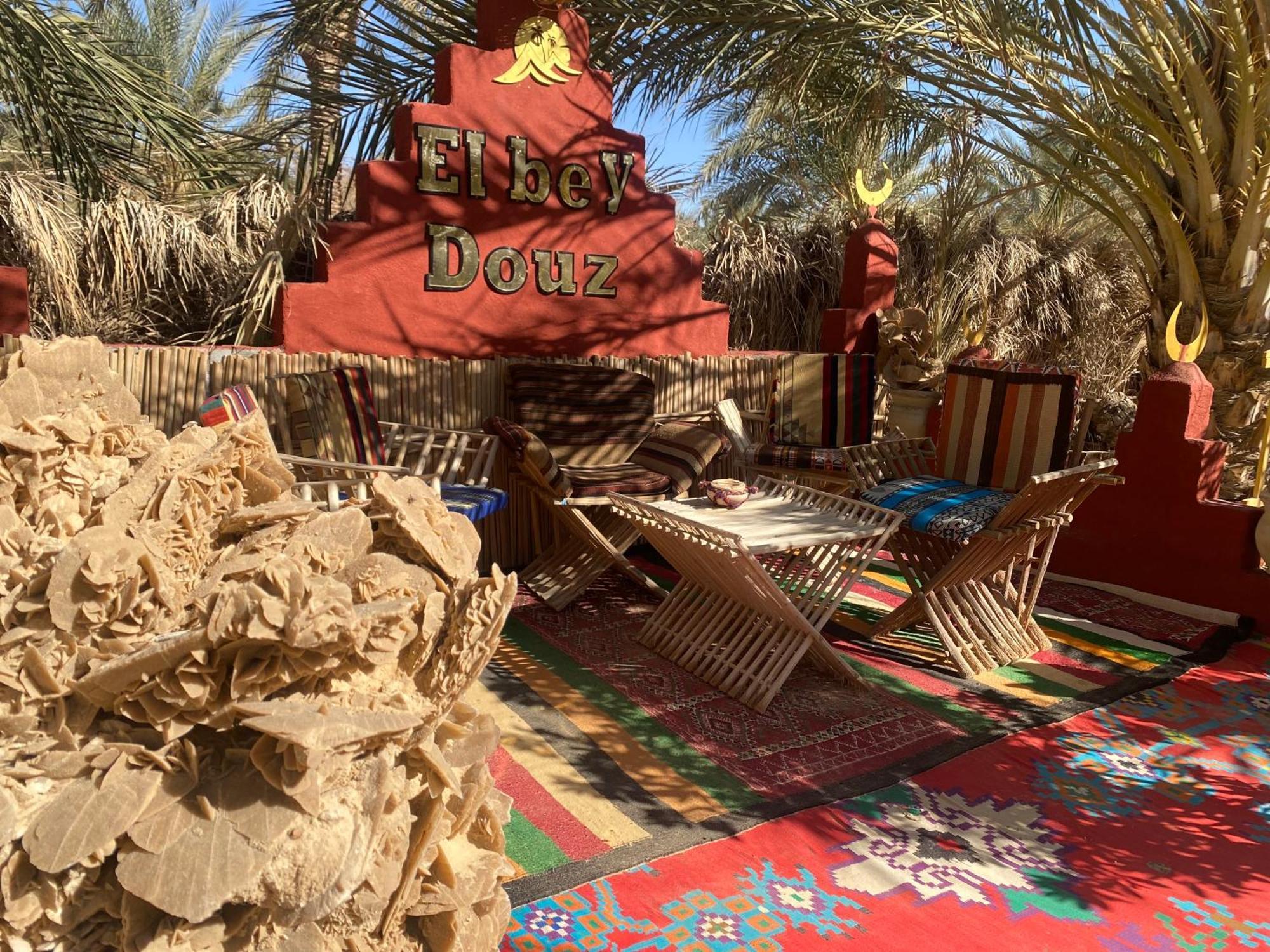 Tente Et Restaurant Elbey Douz Bagian luar foto